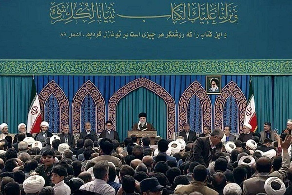 دیدار شرکت‌کنندگان در مسابقات بین‌المللی قرآن با رهبر معظم انقلاب